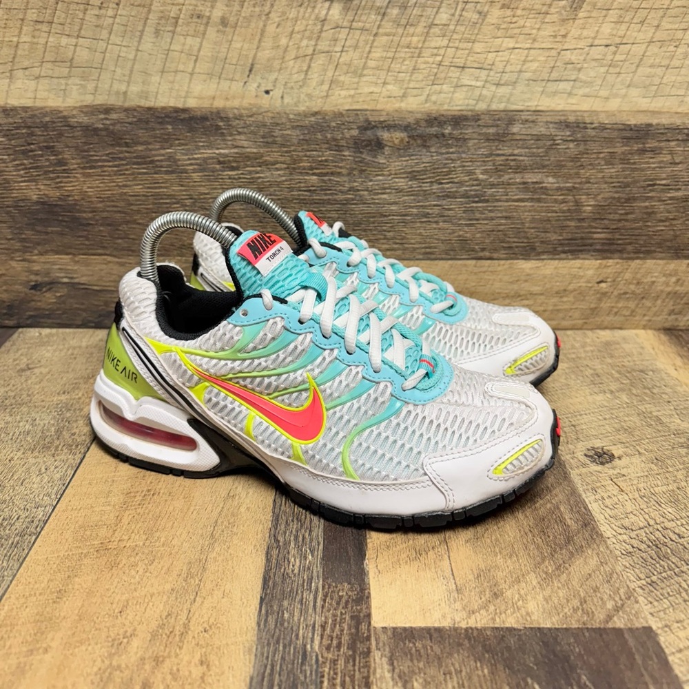Nike Air Max Torch 4 Athletic Running Shoes White Volt Laser Size 8.5 Women’s - Picture 2 of 9
